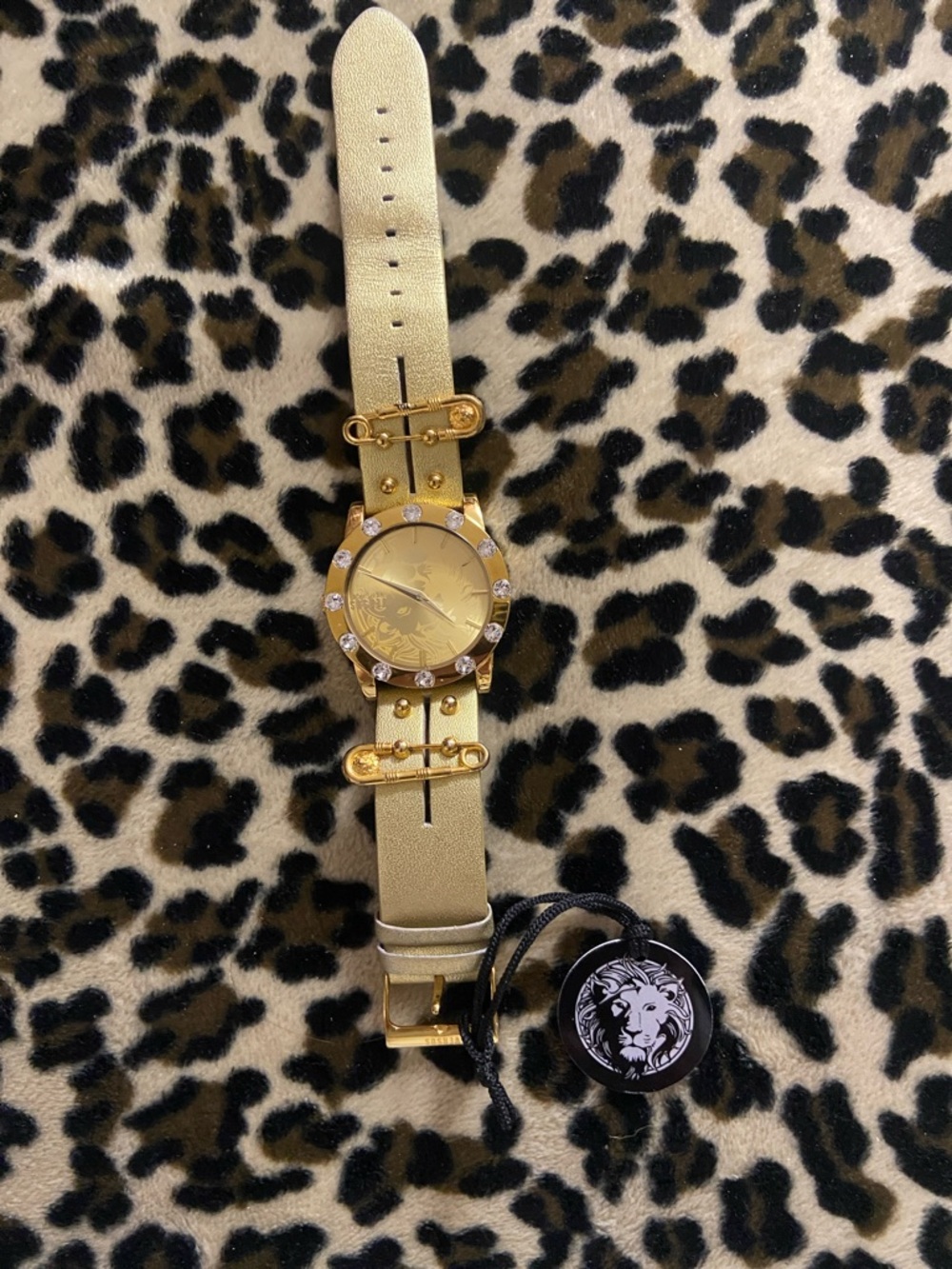 Versus by Versace . Women’s Miami Swarovski Crystal Bezel Leather Strap Watch - Picture 3 of 7